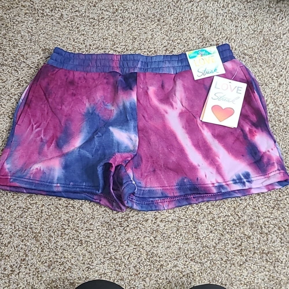 Love Streak Shorts